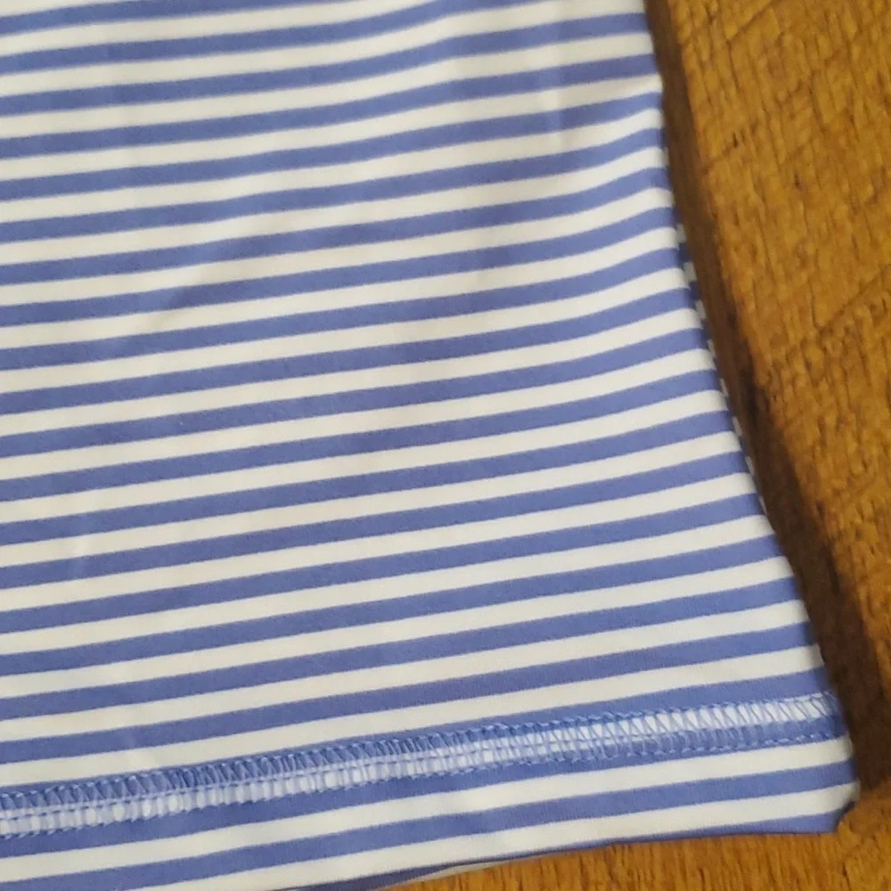 Cat & Jack nwt rashguard